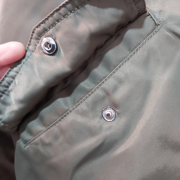 Aritzia Talula Whitby Bomber Jacket Olive Green Flight Military - Size Small - Picture 6 of 13